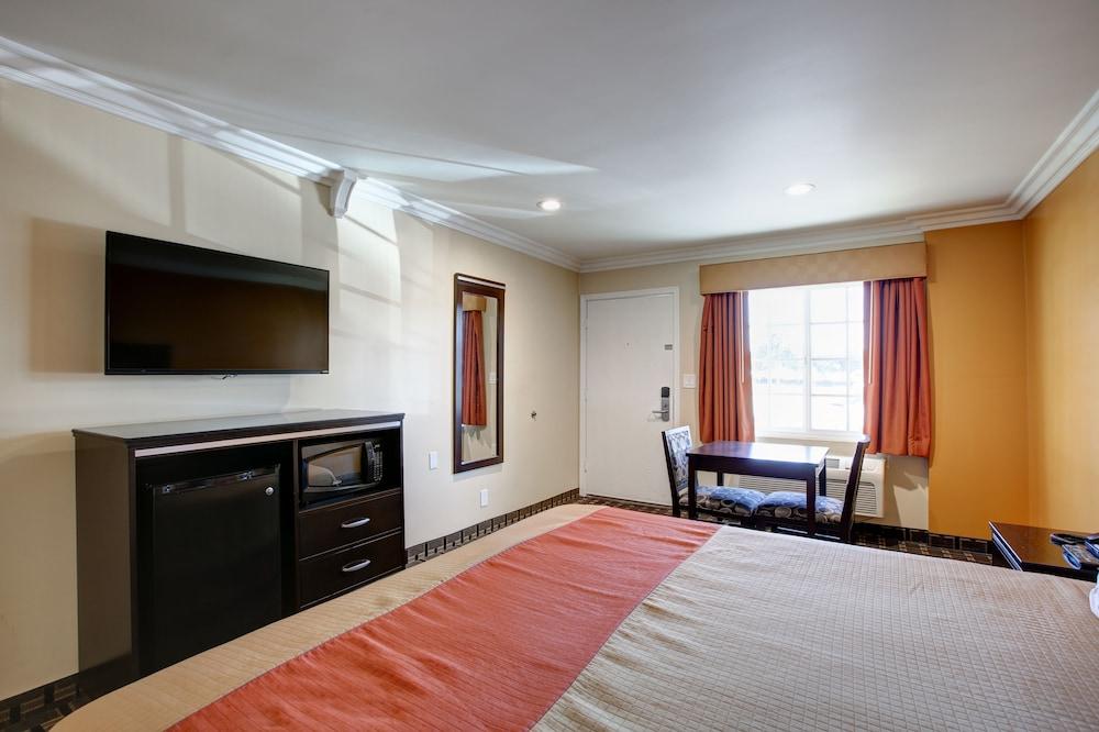 Ontario Inn & Suites Montclair Eksteriør bilde
