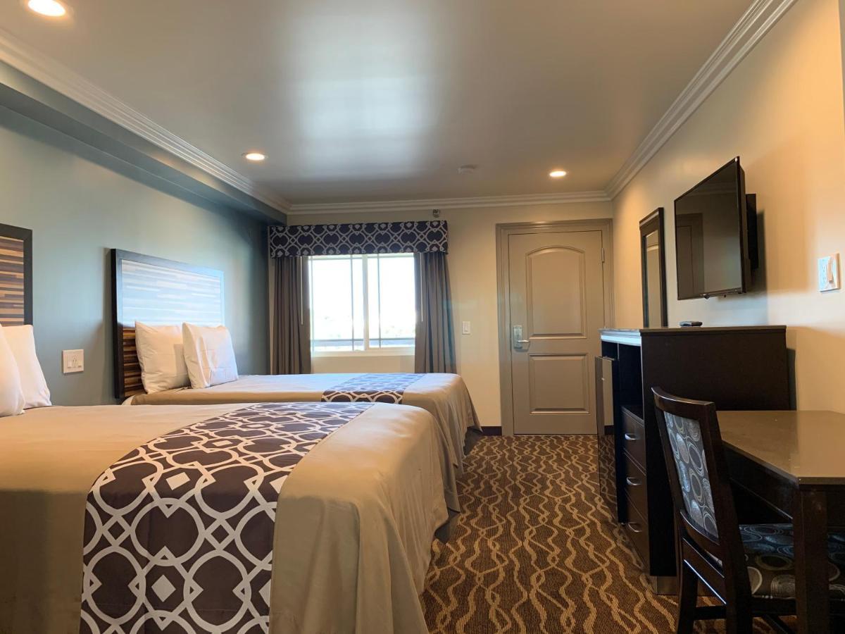 Ontario Inn & Suites Montclair Eksteriør bilde